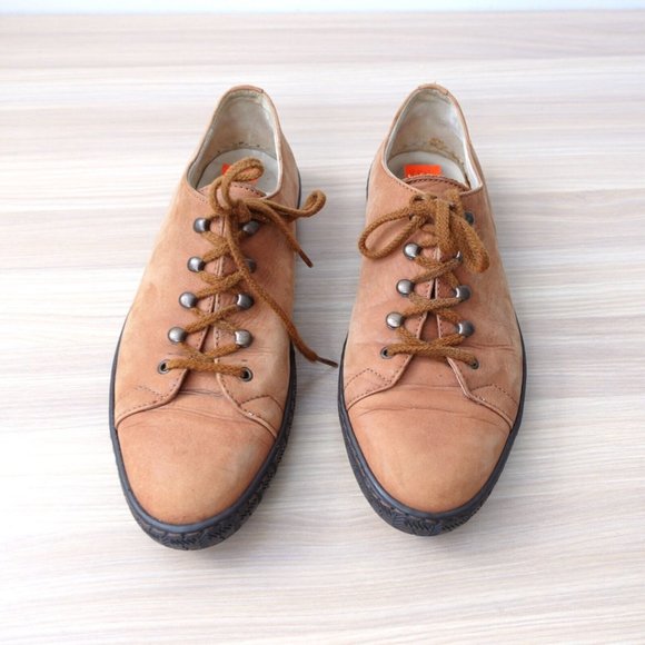 VINTAGE Bally Shoes Women Leather 7 Brown Sneakers Italian Low Tan Charlene $620 - Picture 3 of 15